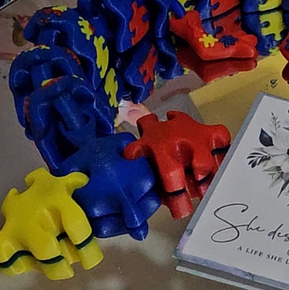 3d Printed autism dragon - Picture 8 of 11